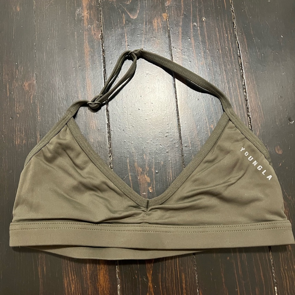 W335 - URBAN V-NECK BRA
